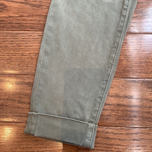 JBrand Anja Cuffed Pant in Olive Mid-Rise - Picture 3 of 5